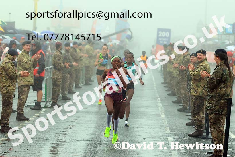Women, 2024 AJ Bell Great North Run.  Photo: David T. Hewitson/Sports for All Pics
